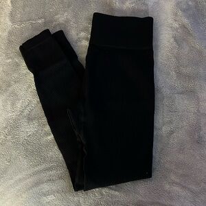 Size Medium. Ribbed leggings. Light worn.